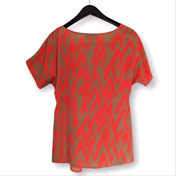 LOFT Abstract Print Pleated Bow Blouse | Medium - Picture 2 of 4